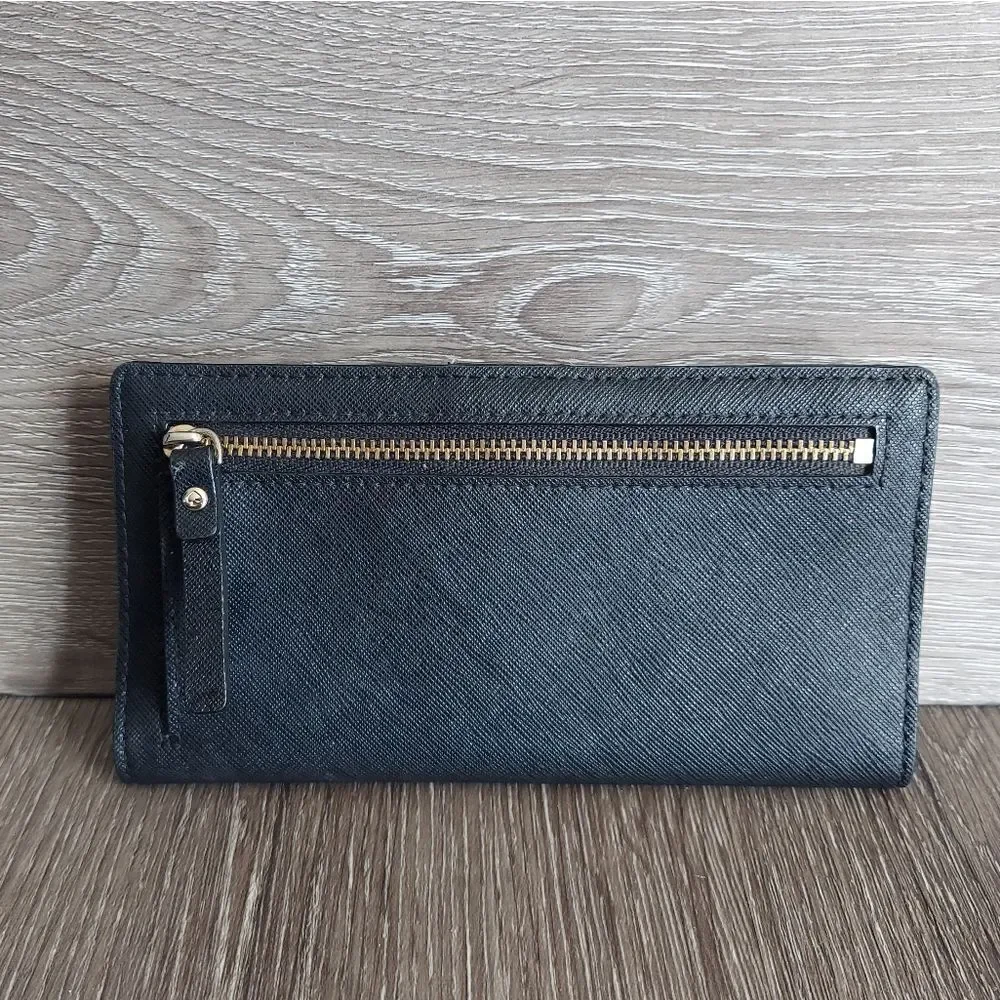 Classic Kate Spade Bifold Snap Wallet